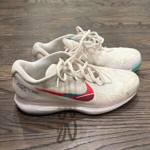 Women's Nike Vapor Pro Tennis Shoes